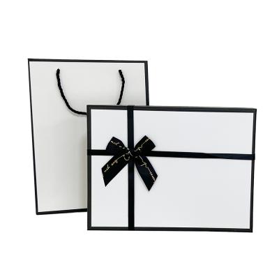 기프트쇼핑몰 루루홈 블랙 화이트 리본 선물 포장 박스 + 종이가방